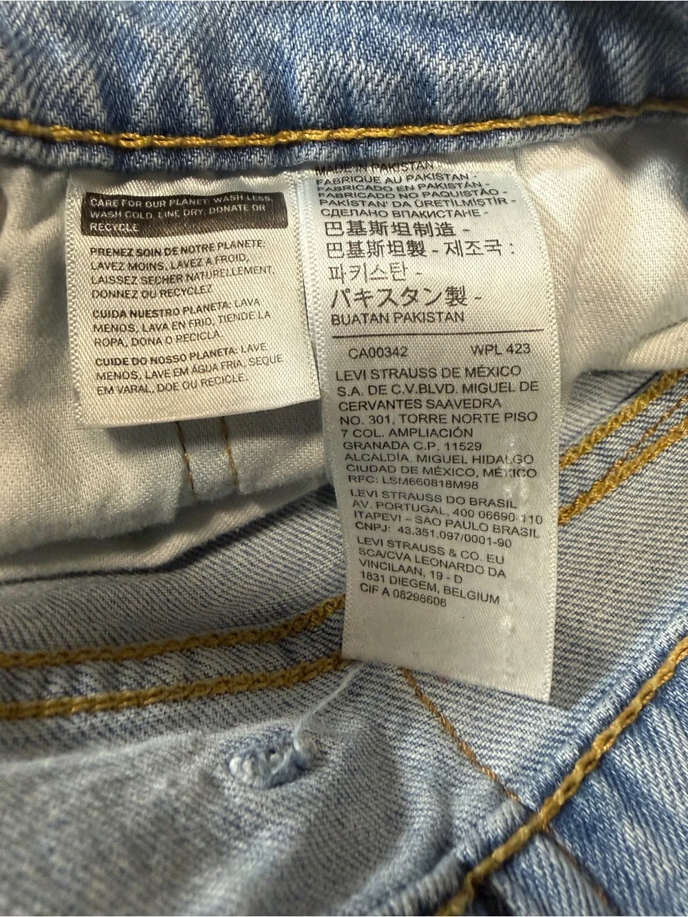Levi's Light‎ Blue Denim with Contrast Topstitching Shorts